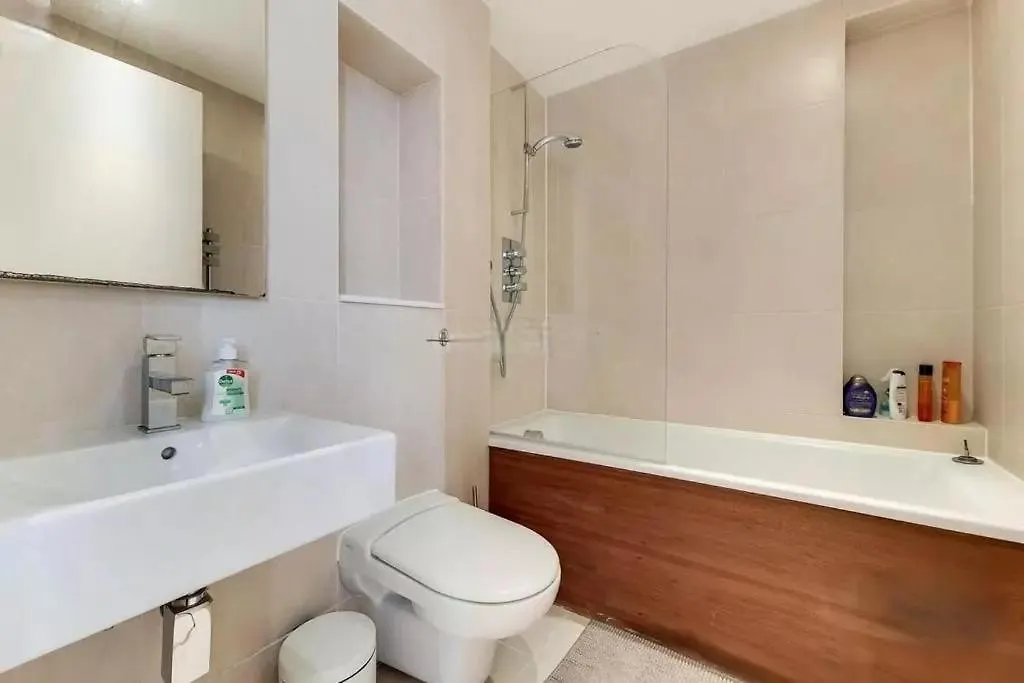 Tower Hill Beautiful Apartment London 0*,