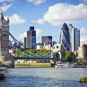 Two Bed - Tower Bridge - By Prime M-2 London